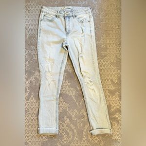 Seven7 Weekend Slim Fit Jeans